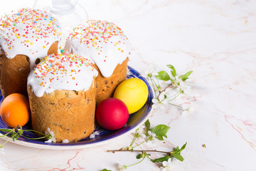 Beautiful easter concept with flowers and easter cake