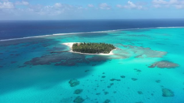 サイパン　マニャガハ島　海　島　ドローン撮影