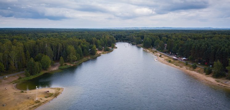 Zalew Naklo Chechlo Tarnowskie Gory Slaskie Silesia Poland Miasteczko Jezioro