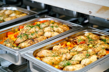 Gebratene Hühnerbrust, Catering