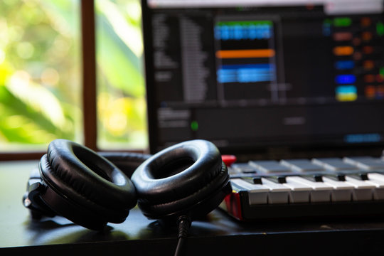 Free Music Images Browse 21 690 Free Stock Photos Vectors And Video Free Music Images Browse 21 690 Free Stock Photos Vectors And Video