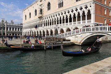Fototapeta na wymiar Palace in Venice, Italy