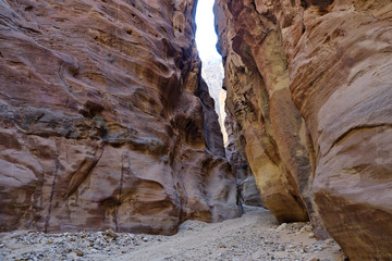 Roches colorées du Wadi Araba en Jordanie