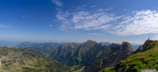 Fototapeta na wymiar Oberstdorf Nebelhorn Panorama Berge