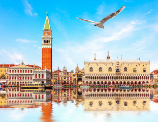 Obrazy na Szkle  Pałac Dożów i Dzwonnica św. Marka, Wenecja, Włochy