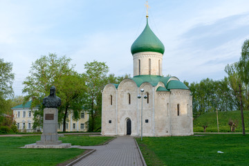 Fototapeta na wymiar Transfiguration Cathedral in Pereyaslavl Zalessky