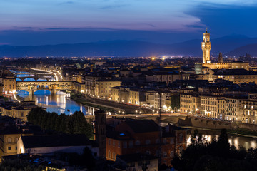 Obraz premium Firenze, panorama da Piazzale Michelangelo all'ora blu