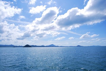 Naklejka na ściany i meble The sea in Thailand, Full sky and weather conditions suitable for diving.