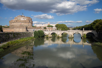 Obraz premium architecture, building, europe, city, old, travel, church, landmark, berlin, sky, cathedral, opera, facade, tourism, italy, dome, museum, palace, house, germany, art, culture, monument, exterior, famo