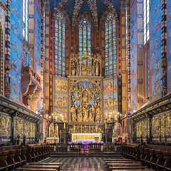 Krakow, Poland. Choir and apse of St. Mary's Basilica with Veit Stoss altarpiece. The altarpiece was carved between 1477 and 1484 by the German sculptor Veit Stoss (known in Polish as Wit Stwosz).