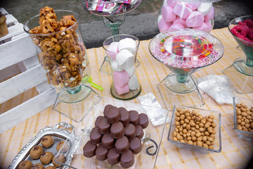Obraz na płótnie Canvas Mesa de dulces en evento
