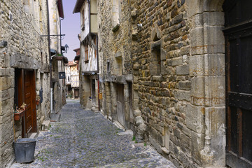Rue des Boucheries à Billom (63160), département du Puy-de-Dôme en région Auvergne-Rhône-Alpes, France	