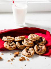  Mini Chocolate Chip Cookies