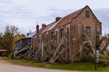 Obraz premium old farm house