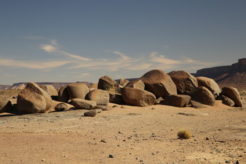 Fototapeta na wymiar Rochers dans la région d'Atar, Mauritanie