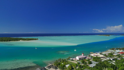 Fototapeta na wymiar lagon de Maupiti polynésie française