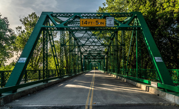 GUY WEST PEDESTRIAN BRIDGE SACRAMENTO