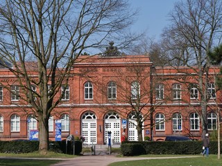 Ehemaliger Haupteingang des Universitätskrankenhauses Eppendorf
