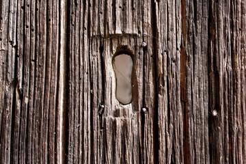 Serratura, porta in legno antica