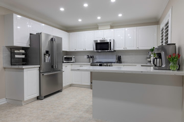 Fototapeta premium Beautiful White Kitchen 
