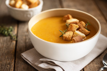 Red lentils cream soup