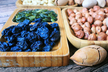 Raisins and walnuts on plates