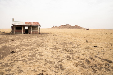lonely house in the dessert