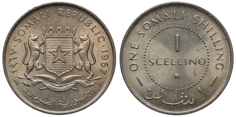 Somali coin 1 one shilling 1967, shield with star supported by leopards, denomination within beaded...