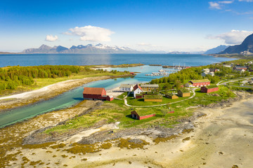 Luftaufnahme von Kjerringøy in Norwegen