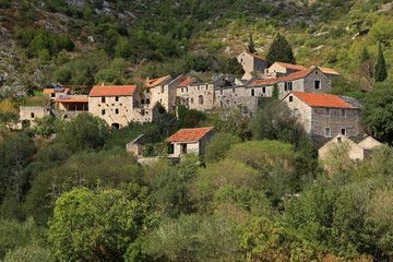 Fototapeta na wymiar Malo Grablje, Little Grablje, ghost village, abandoned village on Hvar island, Croatia