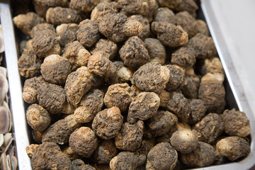 A pile of Chinese medicinal herbs maca