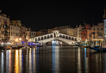 Fototapeta na wymiar Venecia Night