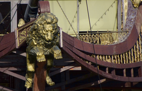 figurehead of a lion in a  ship