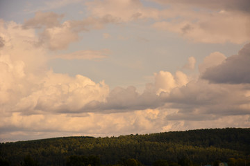 Fototapeta premium Beautiful cumulus clouds before a thunderstorm