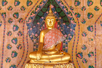 Statue Buddha in Wat Pho - Bangkok Thailand