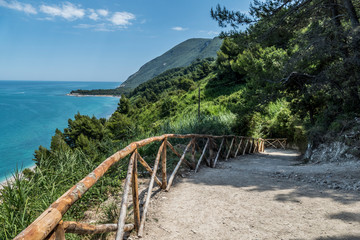 Obraz premium the steep path that leads to Mezzavalle beach in Ancona