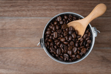 Fototapeta premium Dark roasted coffee beans