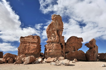 Fototapeta na wymiar Red stone cliffs in the desert of Latin America.