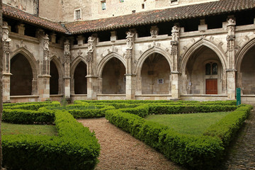 Fototapeta premium Jardin de la cathédrale Saint-Étienne à Cahors