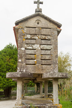 The biggest "Horreo" in Galicia, an ancient grain warehouse