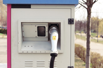 Street charging for electric cars, environmental fuel