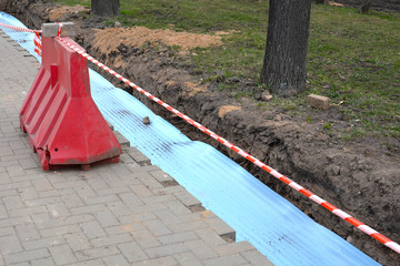  red fencing, street repair work