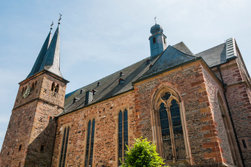 Saarburg, Laurentiuskirche, Kirche, Kirchturm, Kirchenfenster, Stadt, Altstadt, Altstadthäuser,...
