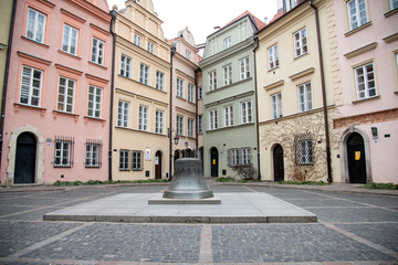 Obraz premium bell on the square in Warsaw
