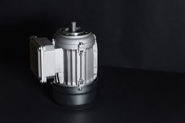 Worm motor, electric motors and equipment for bottling lines, industrial equipment for factories...