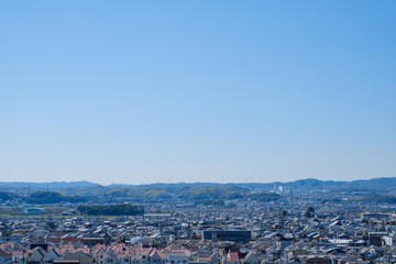 青空と街並み　市街地　木津川市　2020年3月