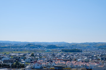青空と街並み　市街地　木津川市　2020年3月