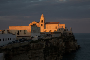 Fototapeta premium city on rock above the sea