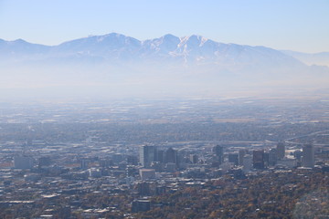 Downtown Salt Lake City and the Oqquirh Mountain range, Utah, USA
