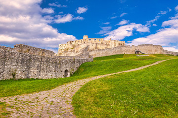 Fototapeta na wymiar The medieval castle Spis, Slovakia, Europe.